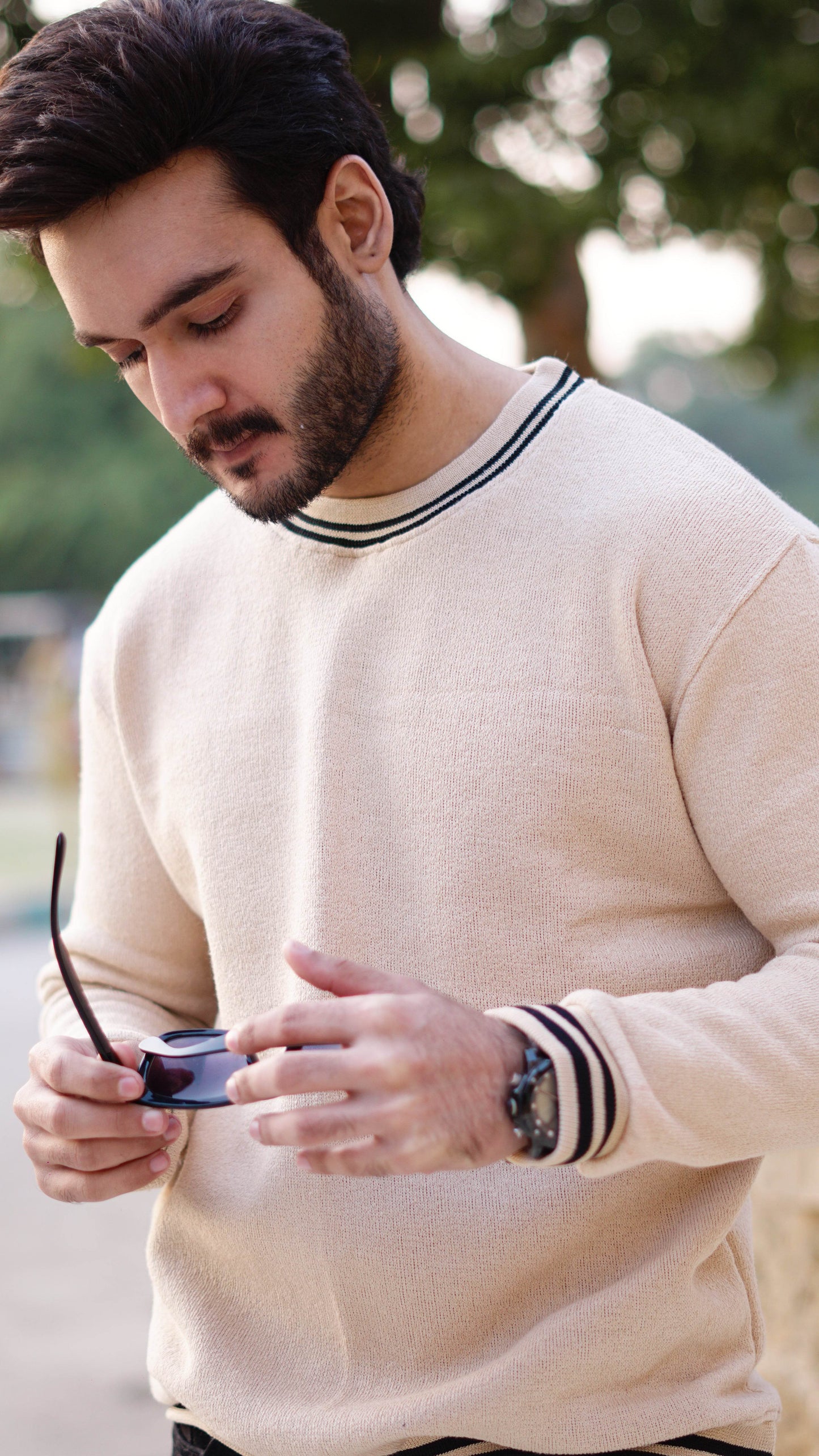 Man in sunglasses cotton fleece sweatshirt - The Divine Shop